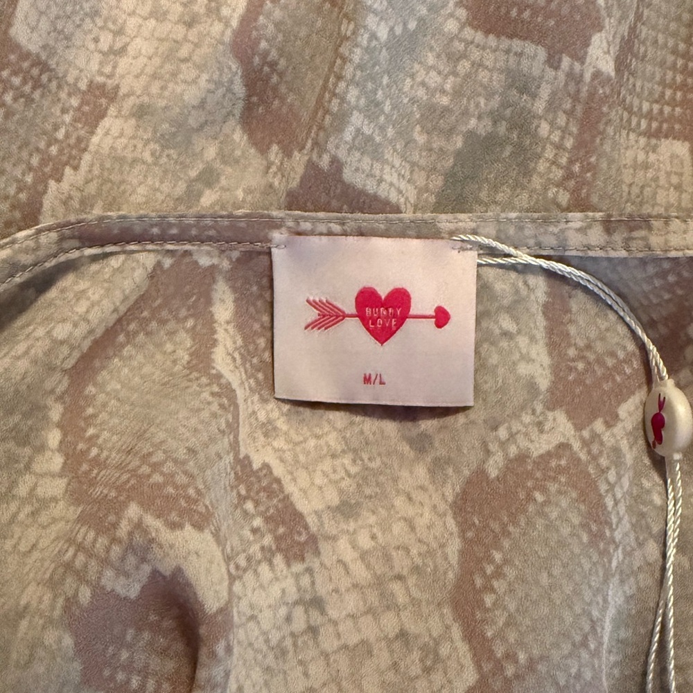 🎉HP🎉Buddy Love Long Beige Beautiful print Cardigan🎉HP🎉 - Picture 2 of 3